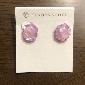 NWT Kendra Scott earrings